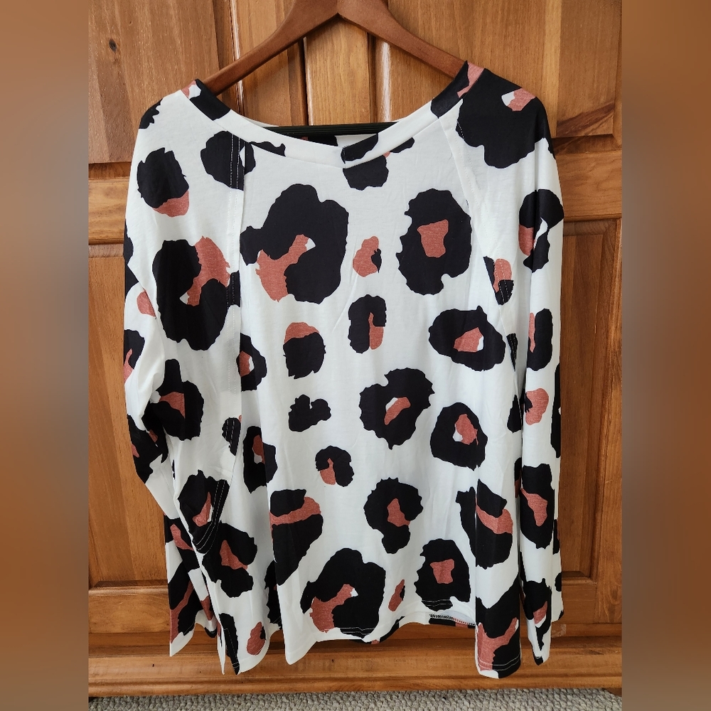 NEW! White Leopard Print Casual Loose Long Sleeve Top - Picture 9 of 14